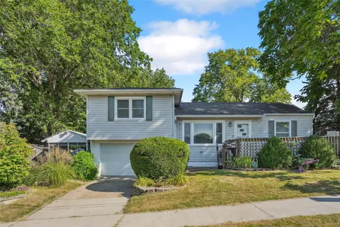 608 E Virginia Ave, Des Moines, IA 50315