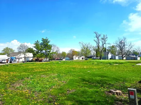 101 Waugh St, Hedrick, IA 52563