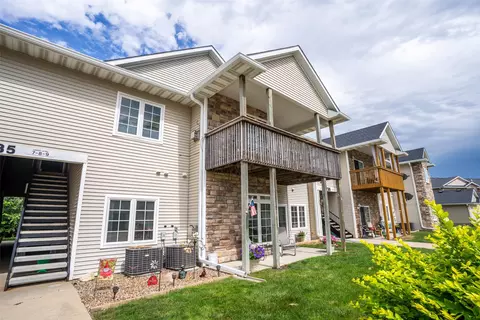 1735 34th Ave SW #2, Altoona, IA 50009