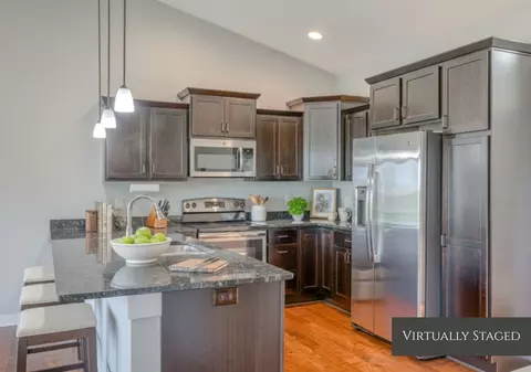 2513 NE 6th St, Grimes, IA 50111
