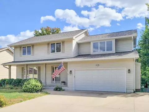 5412 Boulder Dr, West Des Moines, IA 50266