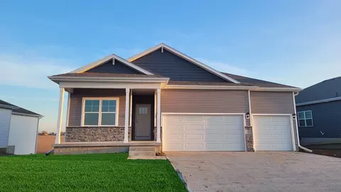 14525 Ironwood Ct, Urbandale, IA 50323