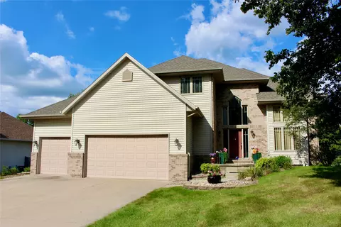 3508 Valley View Rd, Ames, IA 50014