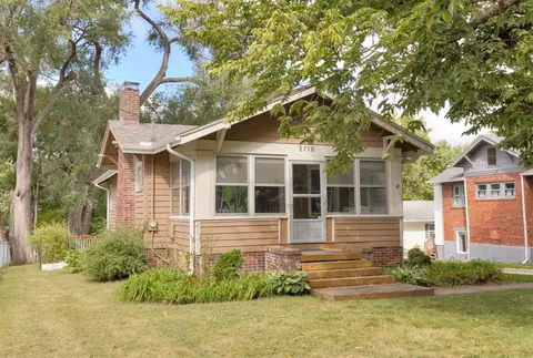 2710 61st St, Des Moines, IA 50322