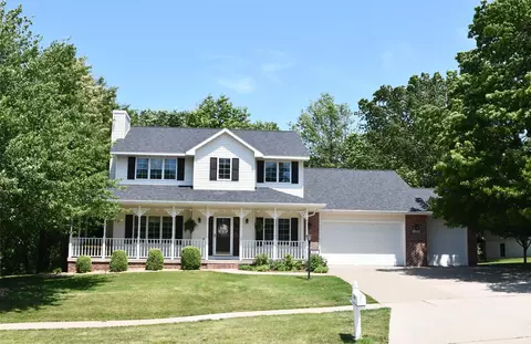 3010 W Larson St, Knoxville, IA 50138