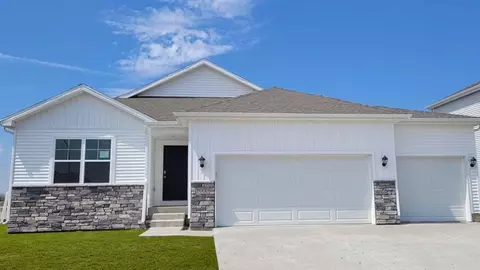 2281 SE Creekhill Way, West Des Moines, IA 50265