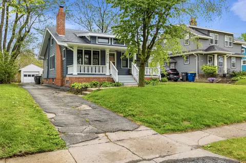 633 48th St, Des Moines, IA 50312
