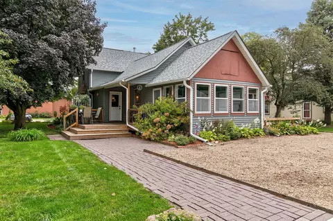 117 SW Walnut St, Ankeny, IA 50023