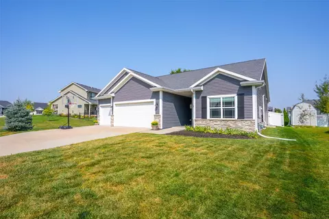 420 Eva Point Dr SW, Bondurant, IA 50035