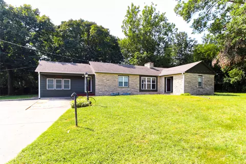 5938 Mckinley Ave, Des Moines, IA 50321