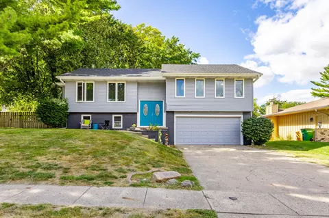 1538 NW 106th St, Clive, IA 50325