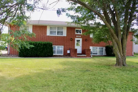 310-312 E 5th St, Huxley, IA 50124