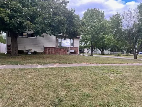 1700 6th St, Perry, IA 50220