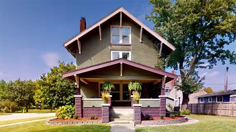 1507 Sycamore St, Dallas Center, IA 50063