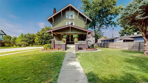 1507 Sycamore St, Dallas Center, IA 50063