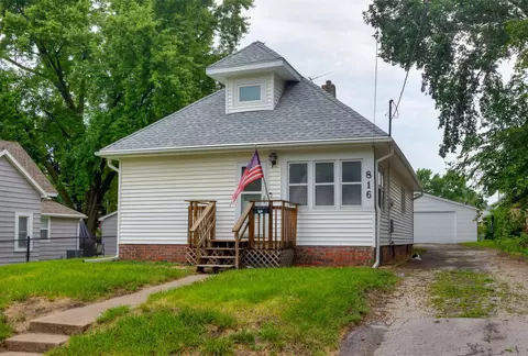 816 Boyd St, Des Moines, IA 50316