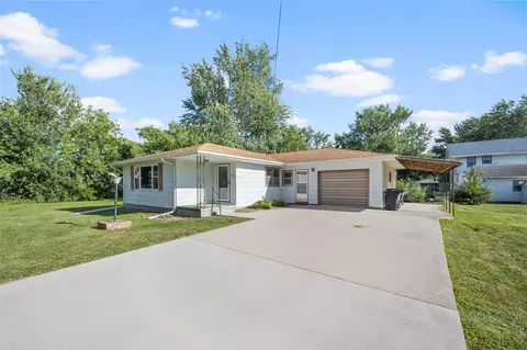 105 E North St, Prairie City, IA 50228