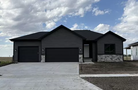 320 13th St NW, Bondurant, IA 50035