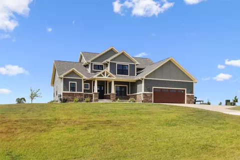 1795 Millstream Ct, Winterset, IA 50273