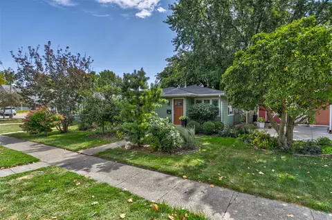 511 Union St, Pella, IA 50219