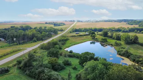 000 F-36 Hwy W, Newton, IA 50208