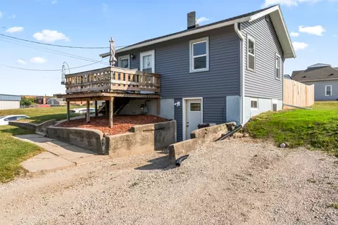 701 N 5th Ave W, Newton, IA 50208