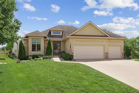 4400 161st St, Urbandale, IA 50323