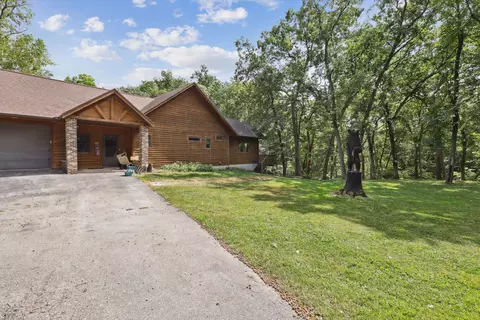 23754 Sportsmans Club Ln, Adel, IA 50003