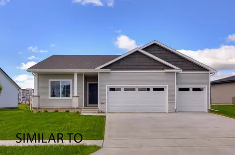 9624 Thorton Dr, Johnston, IA 50131