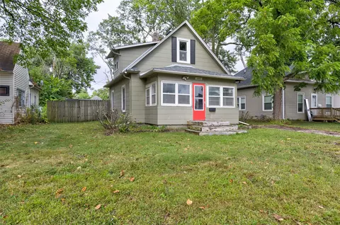 1422 31st St, Des Moines, IA 50311