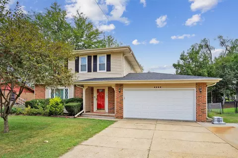 4503 62nd St, Urbandale, IA 50322