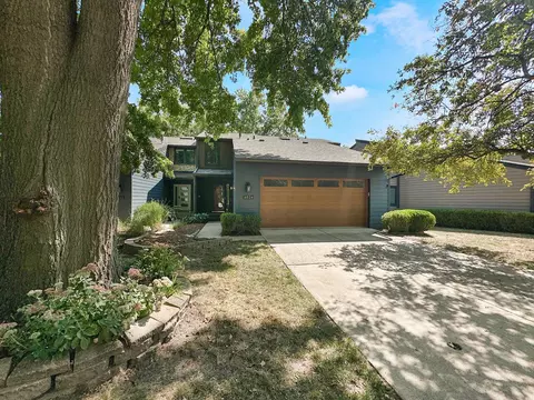 4824 Cedar Dr, West Des Moines, IA 50266