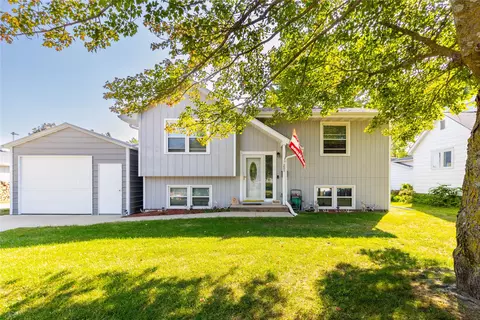 203 NW 3rd St, Greenfield, IA 50849