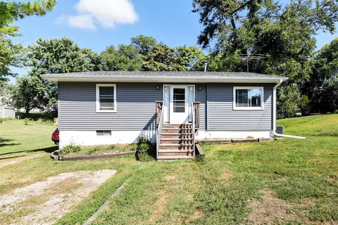 1115 Rittenhouse St, Des Moines, IA 50315