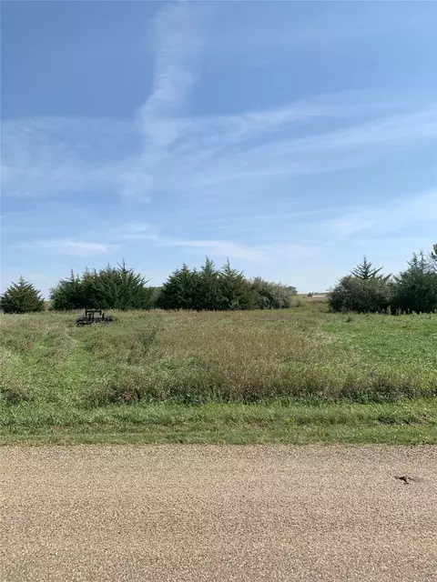 4622 Canfield Dr, Panora, IA 50216