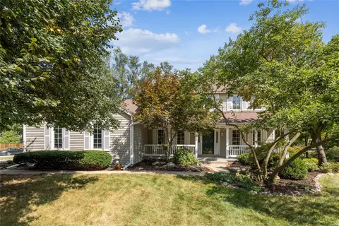 813 56th St, West Des Moines, IA 50266