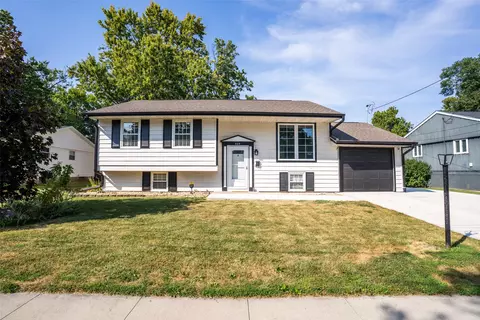 505 5th St SE, Altoona, IA 50009