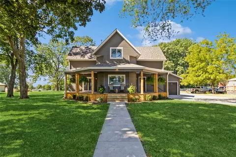 613 N State St, Pleasantville, IA 50225