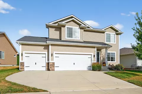 1885 SE Waddell Way, Waukee, IA 50263