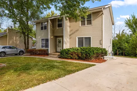 904 E Hackley Ave, Des Moines, IA 50315