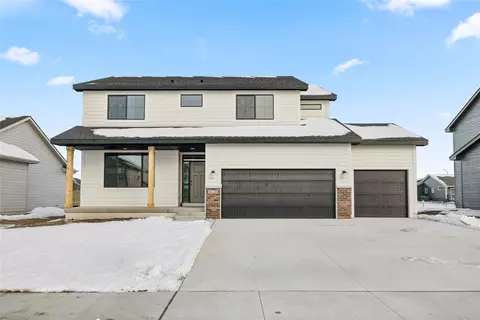 3120 NW 27th Cir, Ankeny, IA 50023