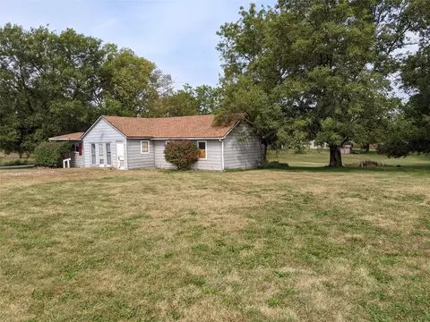 403 SE 6th St, Stuart, IA 50250