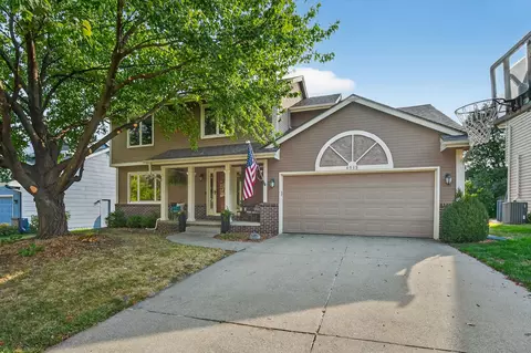 4513 49th St, Des Moines, IA 50310