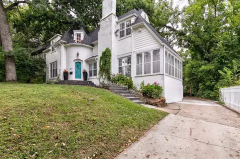 3217 John Lynde Rd, Des Moines, IA 50312
