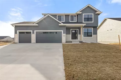 2580 SE Kettleridge Ln, Waukee, IA 50263