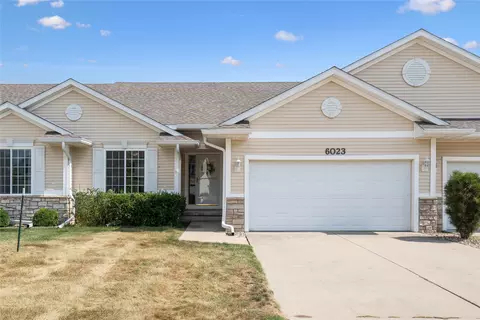 6023 NW 49th St, Johnston, IA 50131