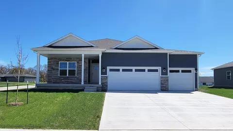 25062 Eagle Vista Dr, Adel, IA 50003