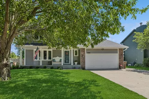 2302 Merle Huff Ave, Norwalk, IA 50211