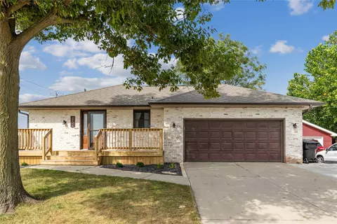 124 Lynwood Dr, Huxley, IA 50124