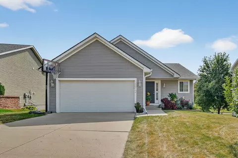 14612 Westbrook Dr, Urbandale, IA 50323